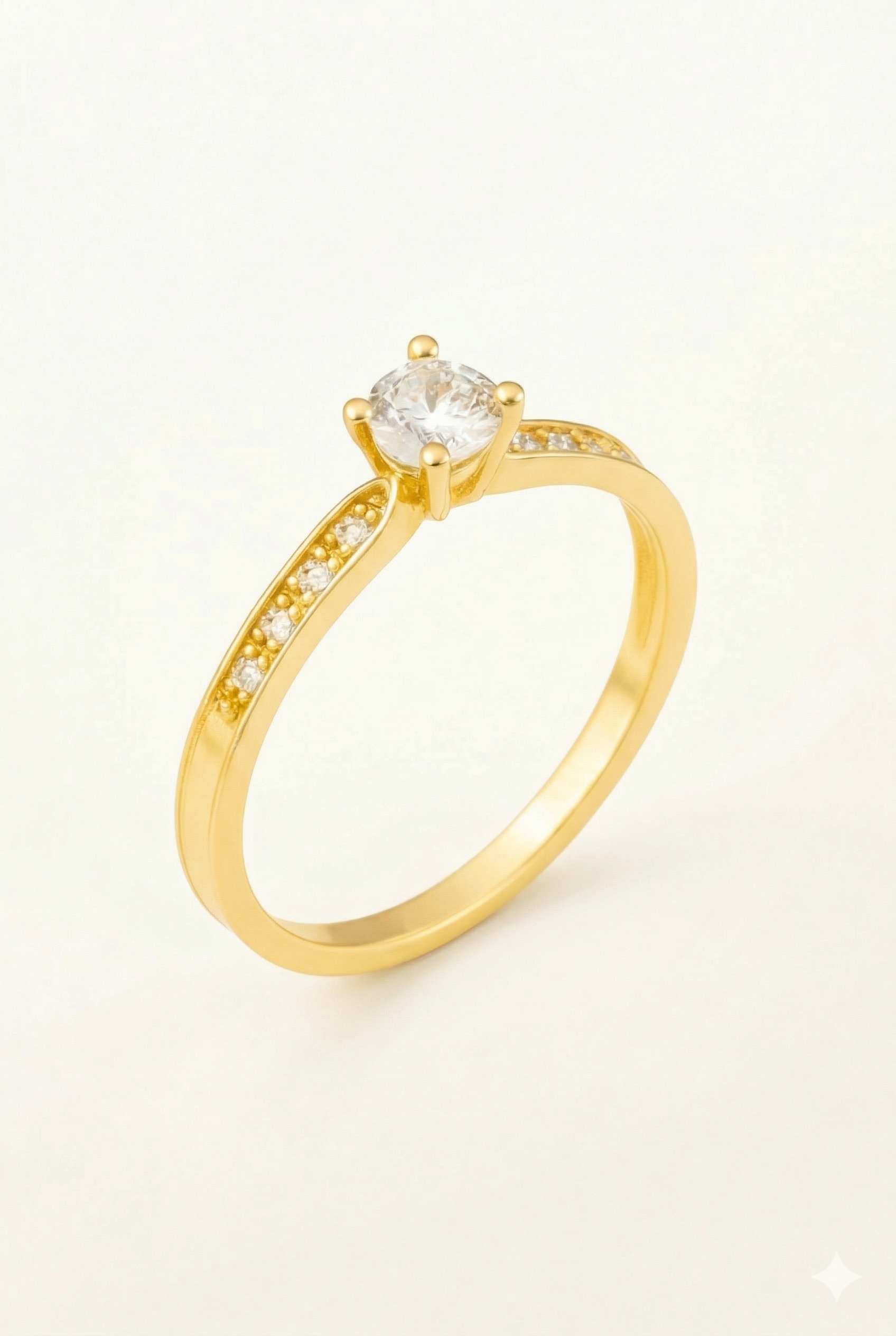 013 - Anel Solitário de Ouro Amarelo 18k/750